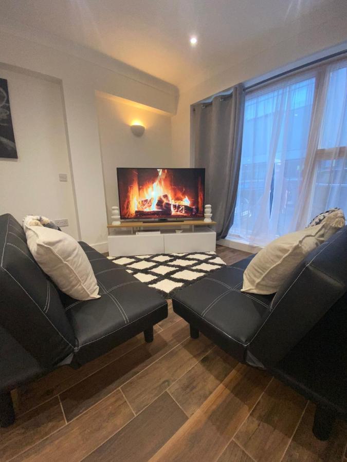 Central London, Jaccuzzi,Newbuild, 2 Bedrooms Two Baths Bagian luar foto